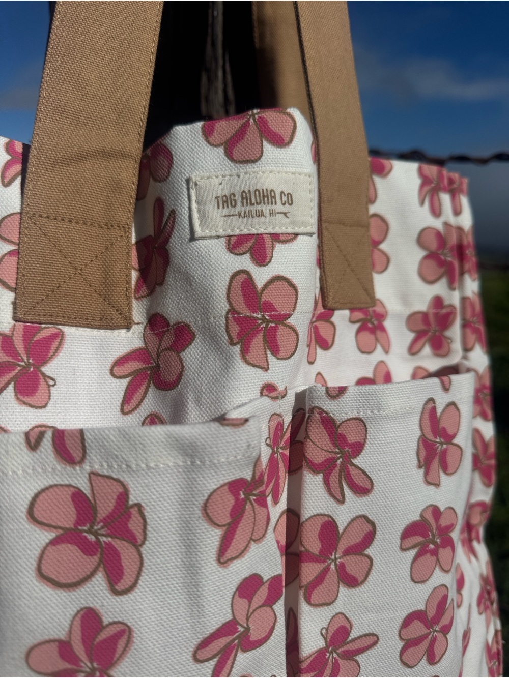 NWT Whole Foods Tag Aloha Pink Plumeria Hawaii Exclusive Large Tote Bag - Picture 7 of 7